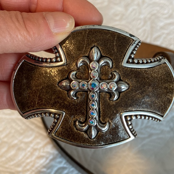 Gorgeous leather western belt by Justin - Picture 6 of 6